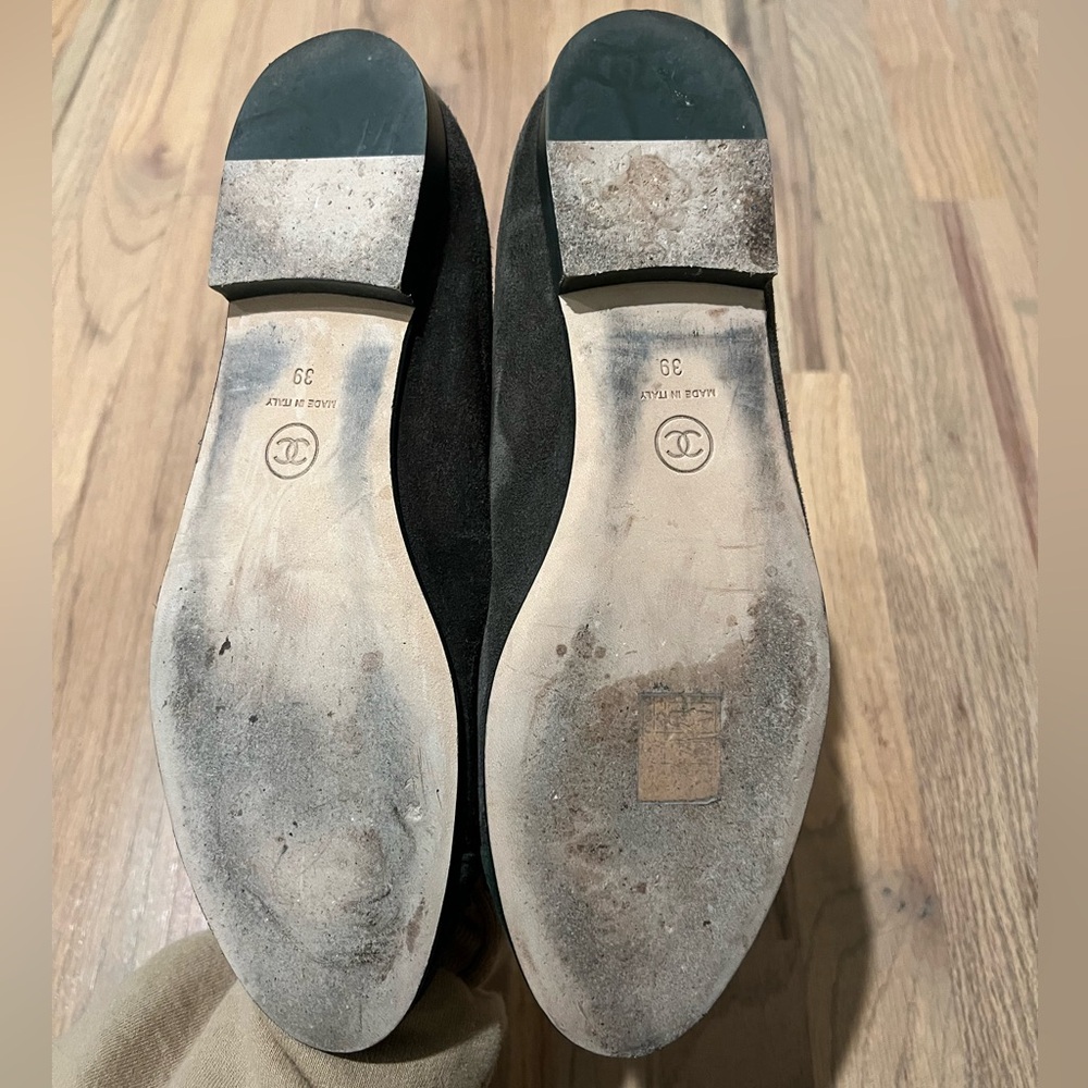 Chanel 2025 Suede Ballet Flats - Picture 4 of 8